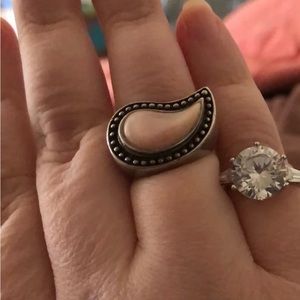 Women’s ring